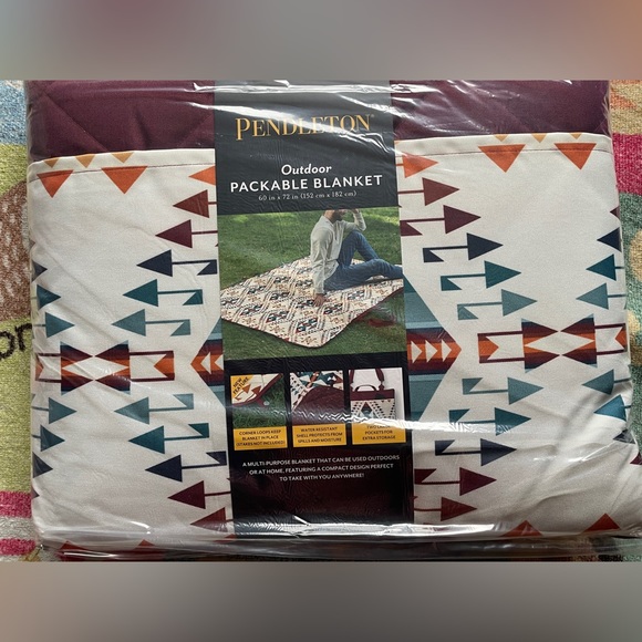Pendleton Bags Pendleton Packable Outdoor Blanket Poshmark